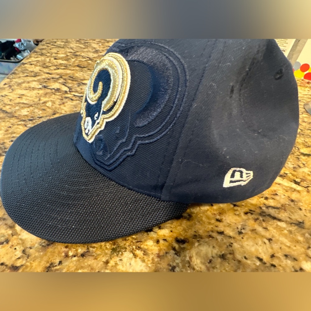 Rams hat - Picture 3 of 5